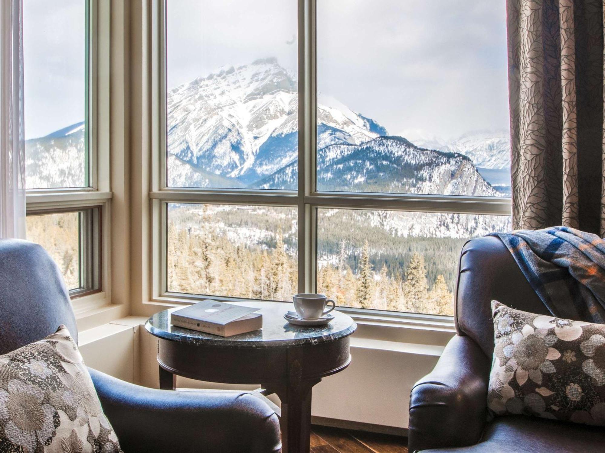 The Rimrock Resort Hotel Banff Exterior photo